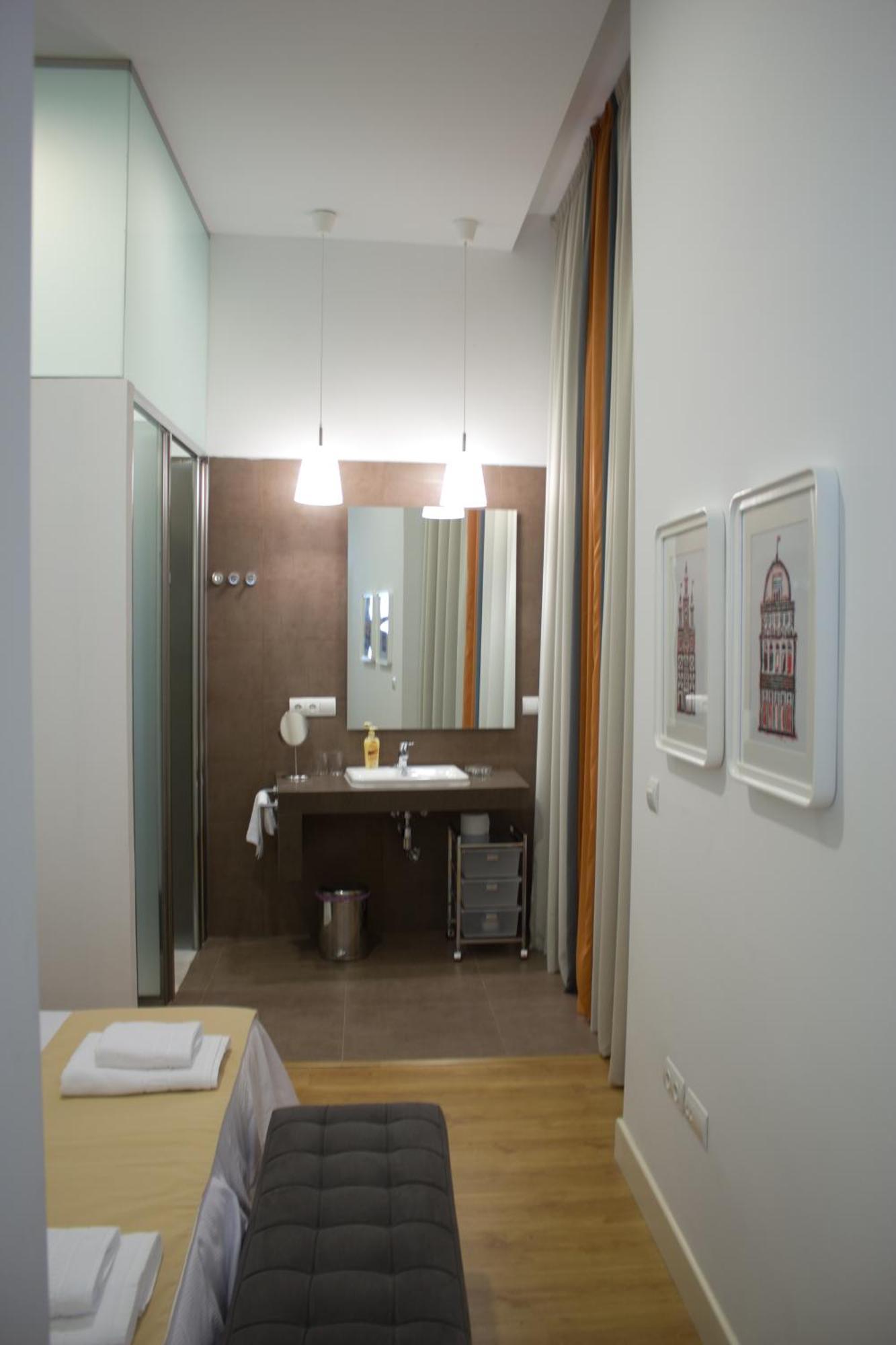 Life Apartments Alberto Lista Севилья Экстерьер фото