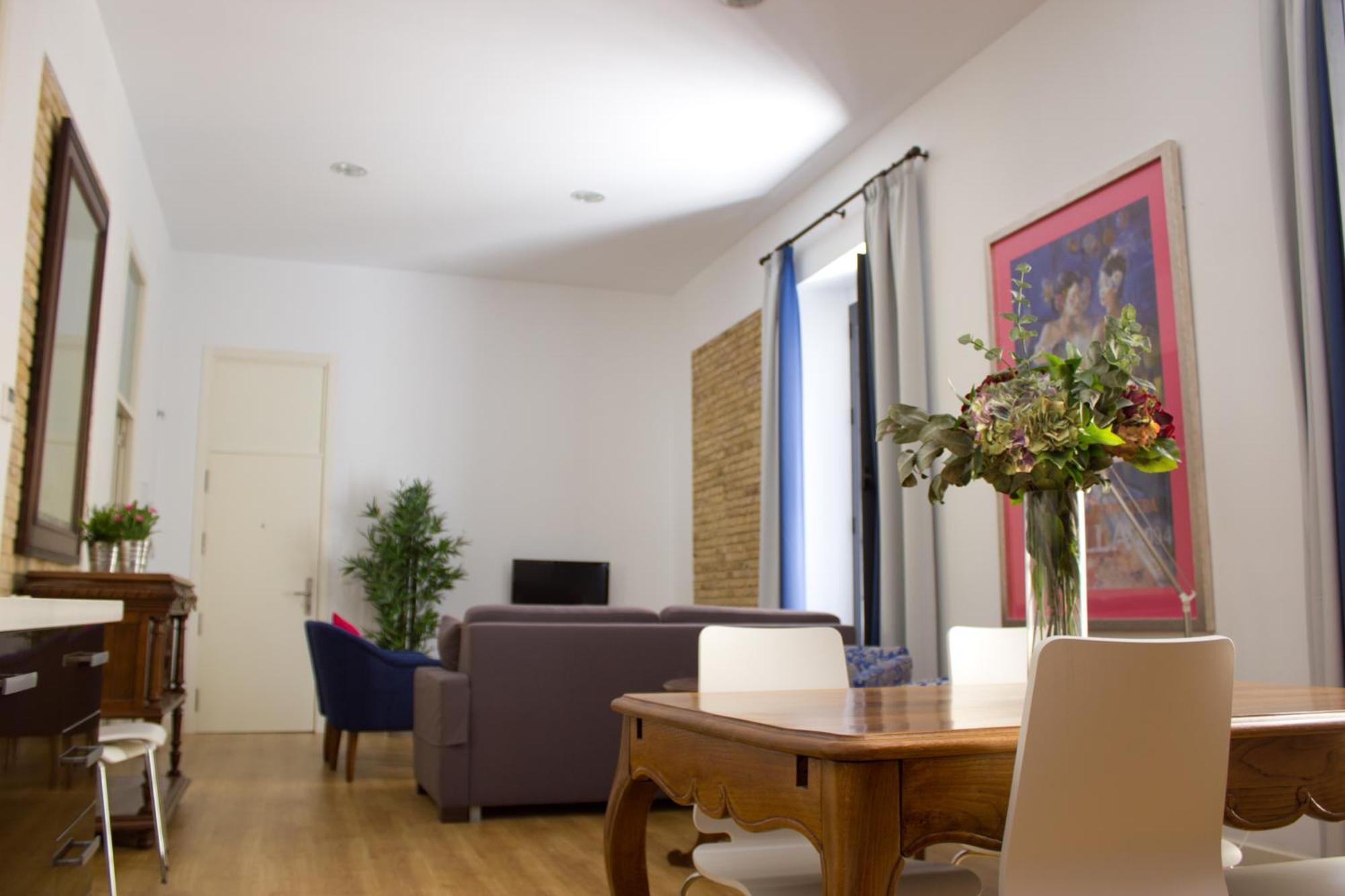 Life Apartments Alberto Lista Севилья Экстерьер фото