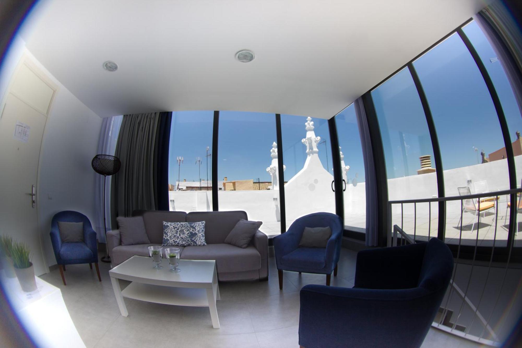 Life Apartments Alberto Lista Севилья Экстерьер фото