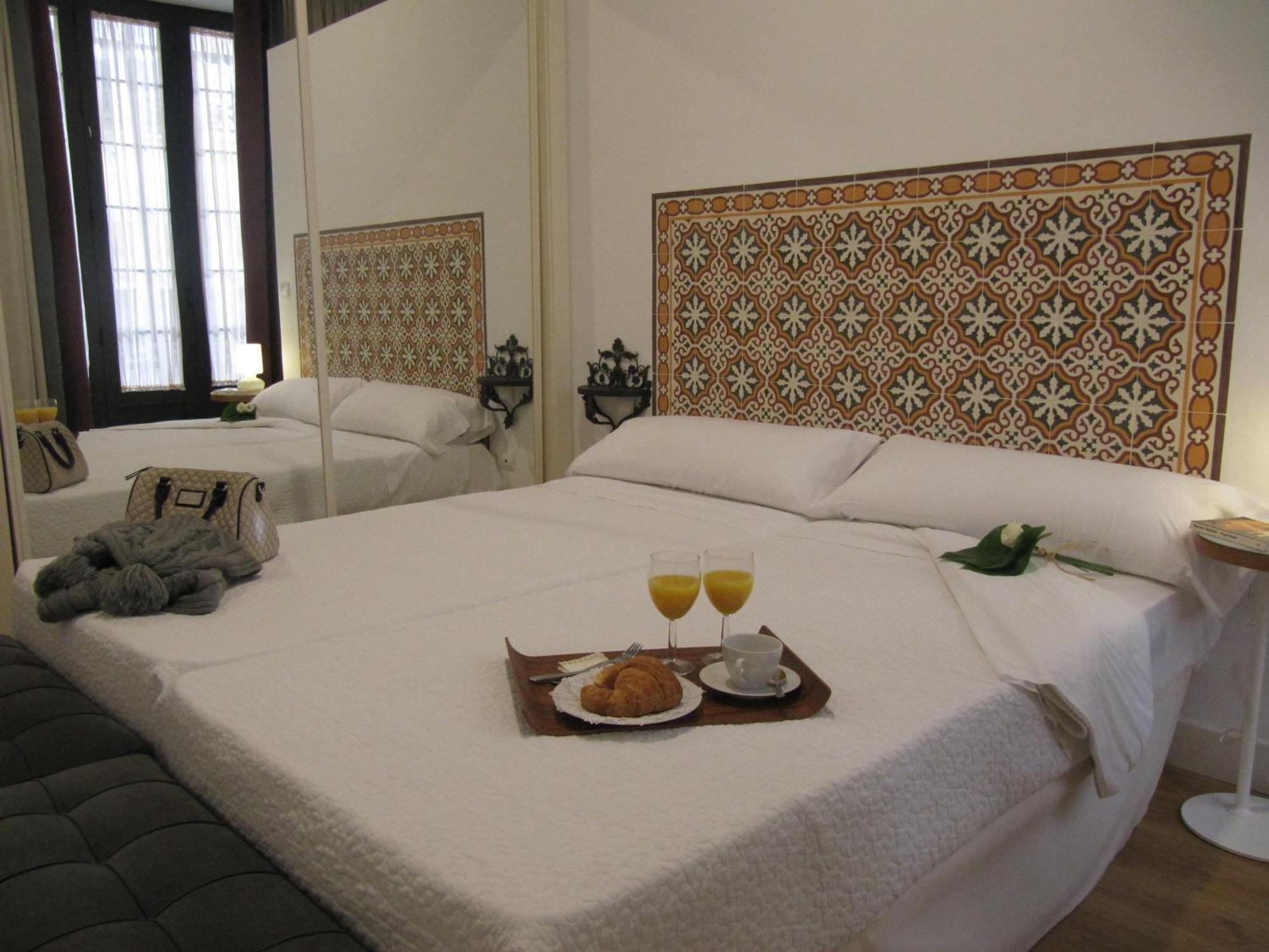 Life Apartments Alberto Lista Севилья Номер фото