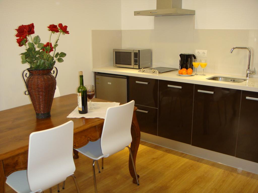 Life Apartments Alberto Lista Севилья Экстерьер фото