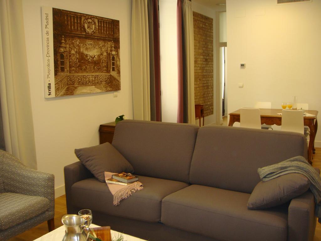 Life Apartments Alberto Lista Севилья Экстерьер фото