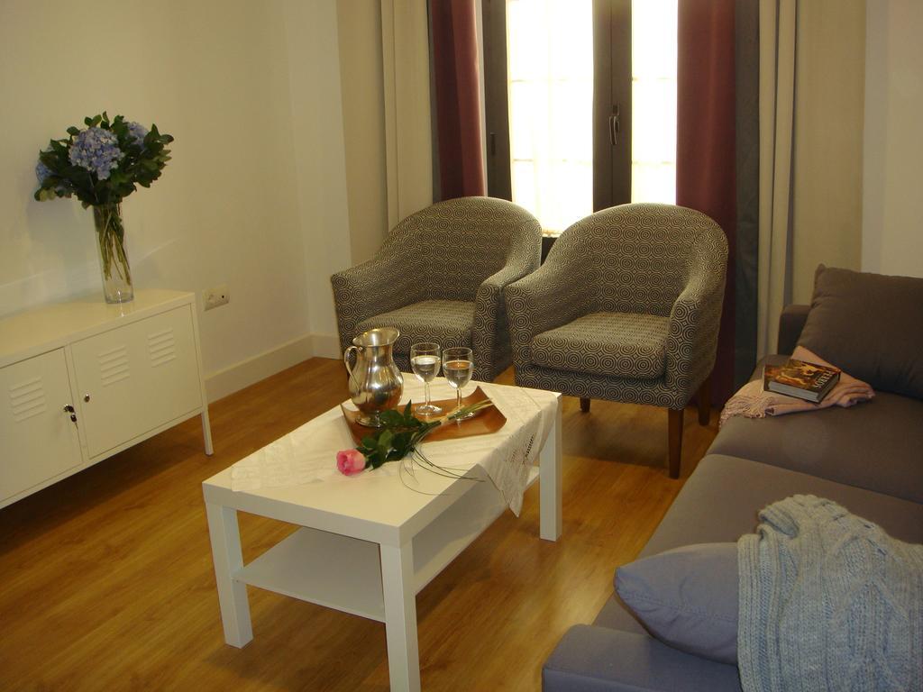 Life Apartments Alberto Lista Севилья Экстерьер фото