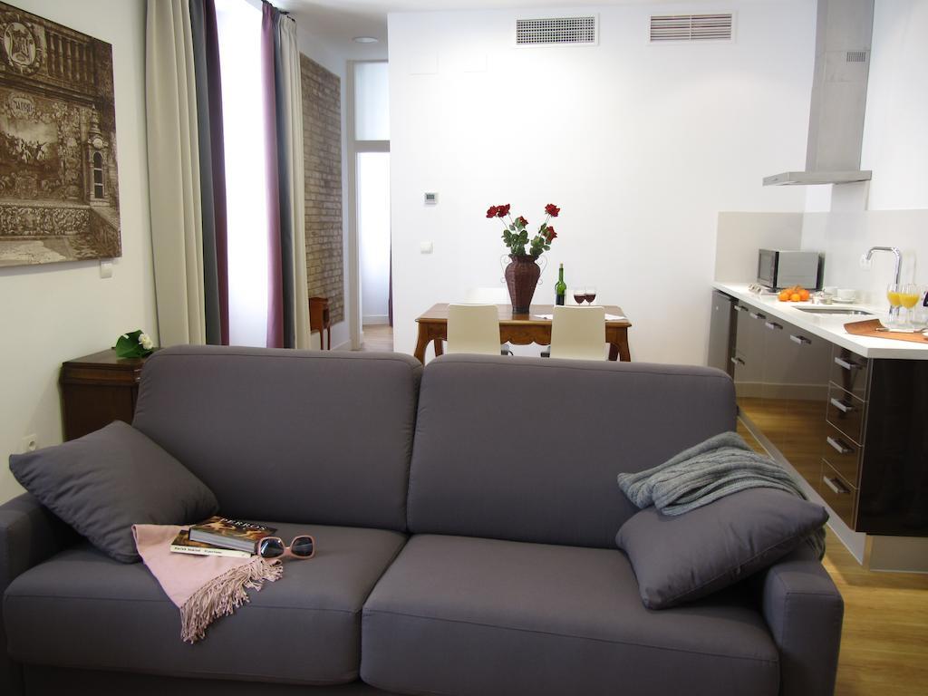 Life Apartments Alberto Lista Севилья Экстерьер фото